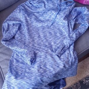 Medium Womens Athletic Turtleneck Sweater